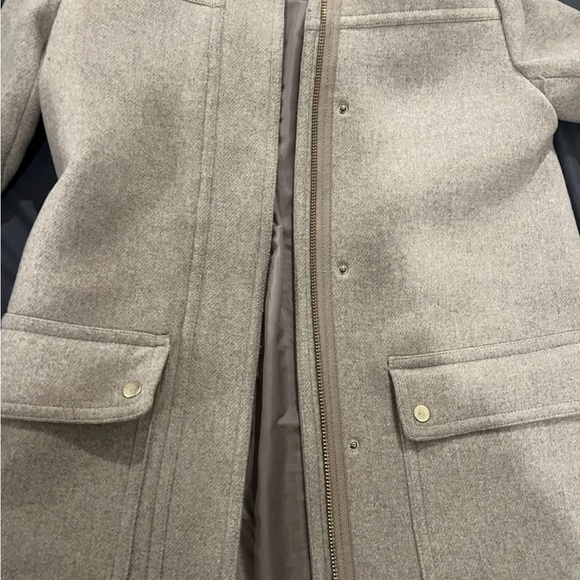 Jcrew Winter Parka Coat With Fur Hood Size 2 - Gently Worn - Picture 2 of 16